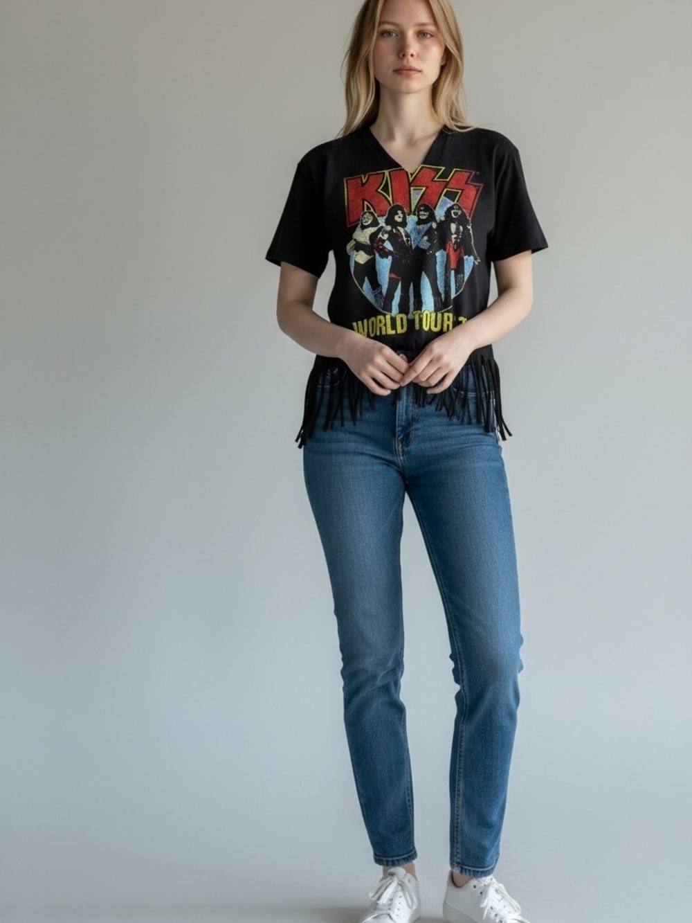 KISS Up Cycled Cropped & Fringed Black Graphic T-Shirt Women’s Size Medium - Picture 2 of 5